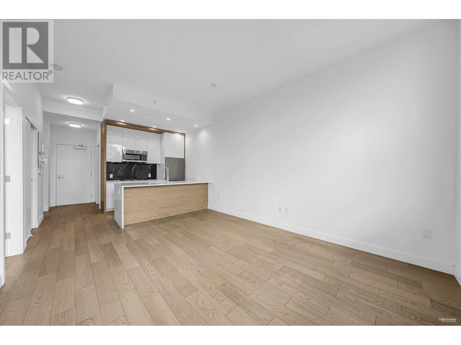 304 6733 Cambie Street Property Photo 5