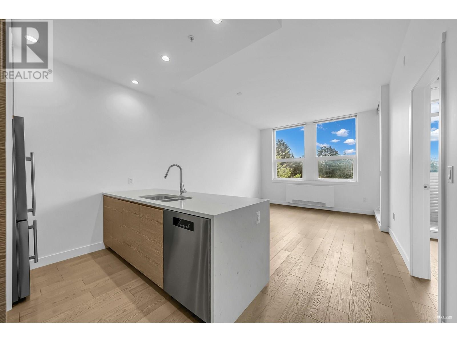 304 6733 Cambie Street Property Photo 11