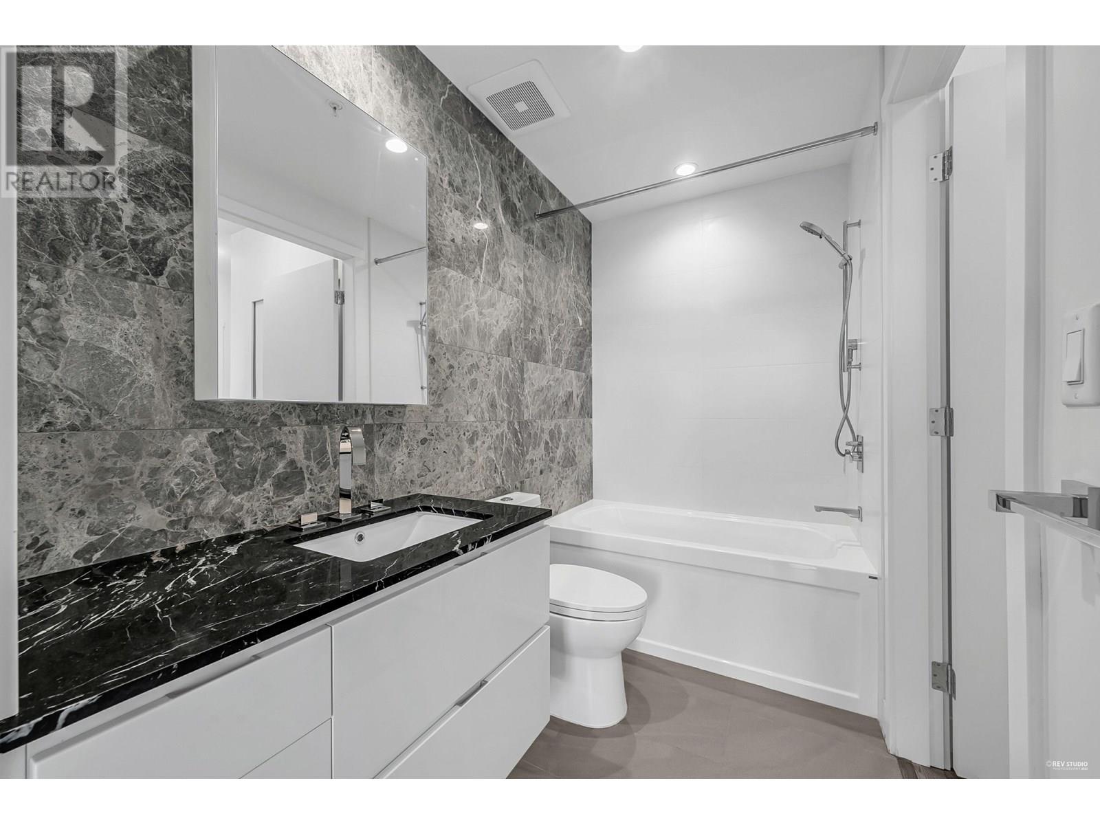 304 6733 Cambie Street Property Photo 17