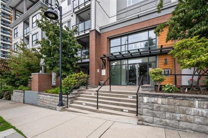 417 13733 107a Avenue Property Photo 3