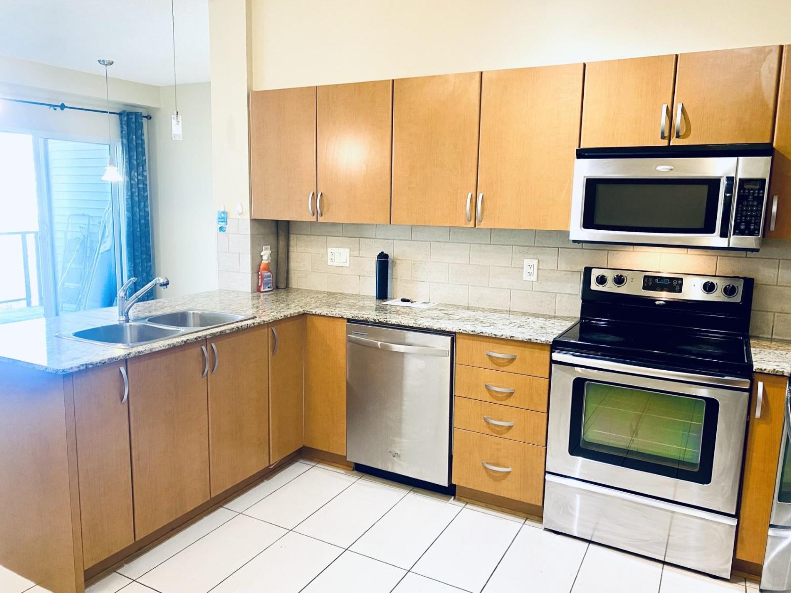 417 13733 107a Avenue Property Photo 8