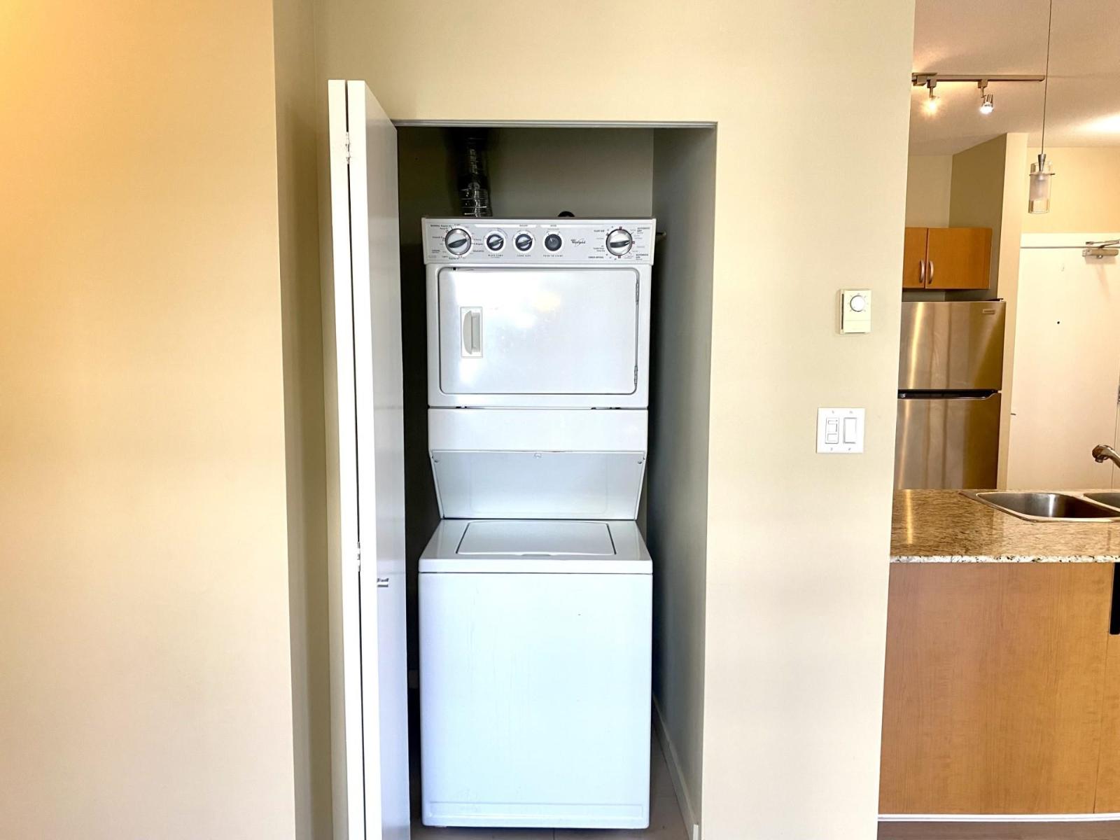 417 13733 107a Avenue Property Photo 17
