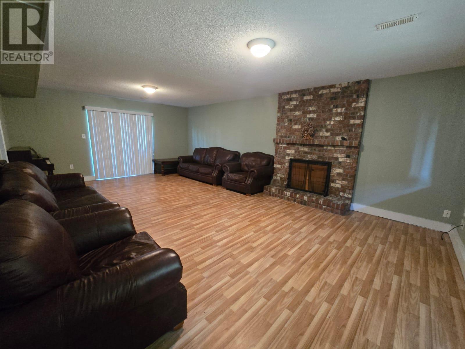 9831 Glenthorne Drive Property Photo 13