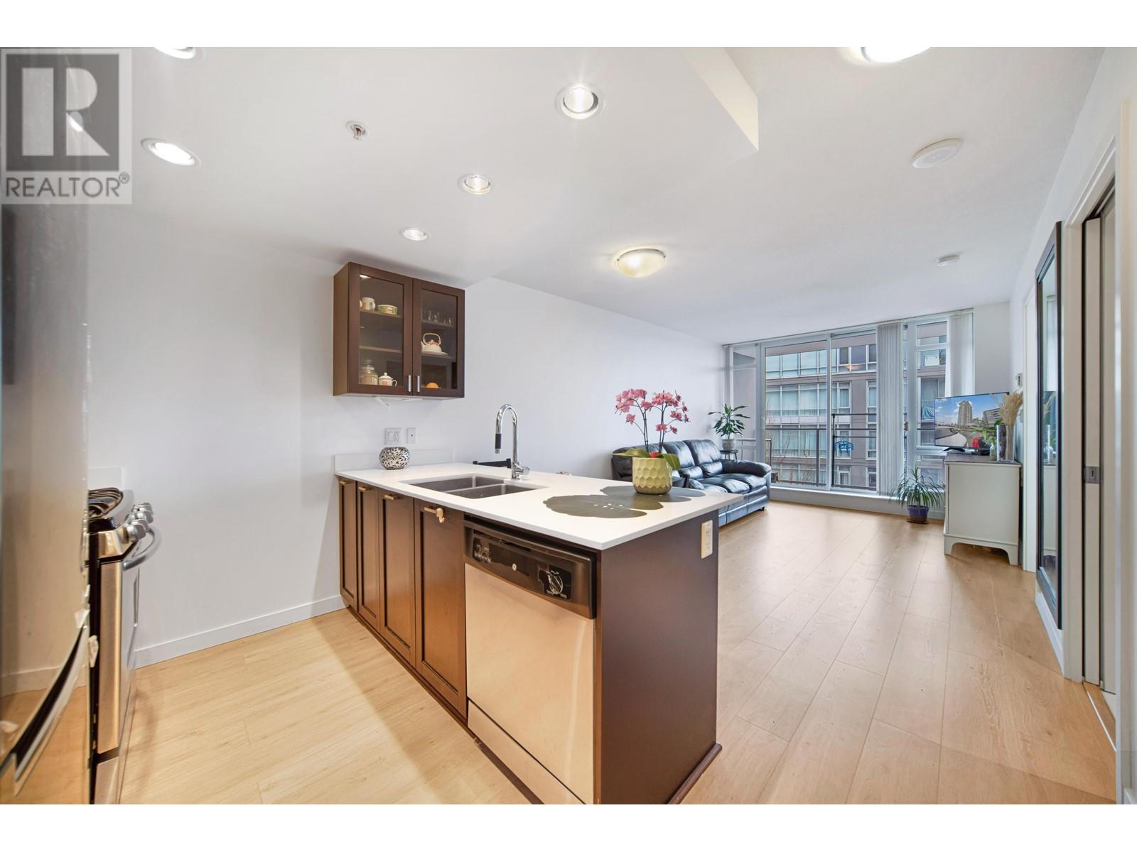 608 4815 Eldorado Mews Property Photo 1