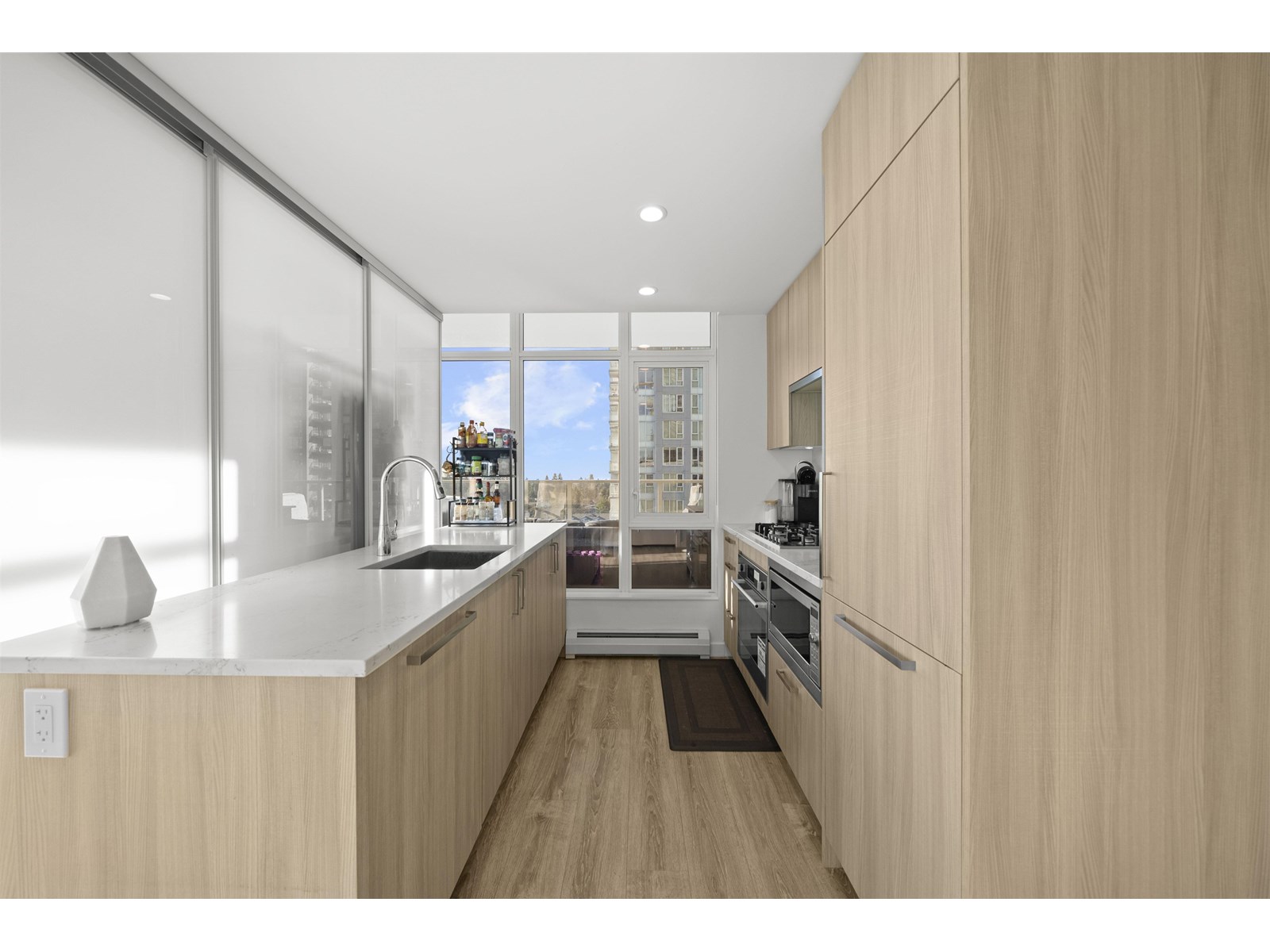 1312 13350 CENTRAL AVENUE Property Photo 1
