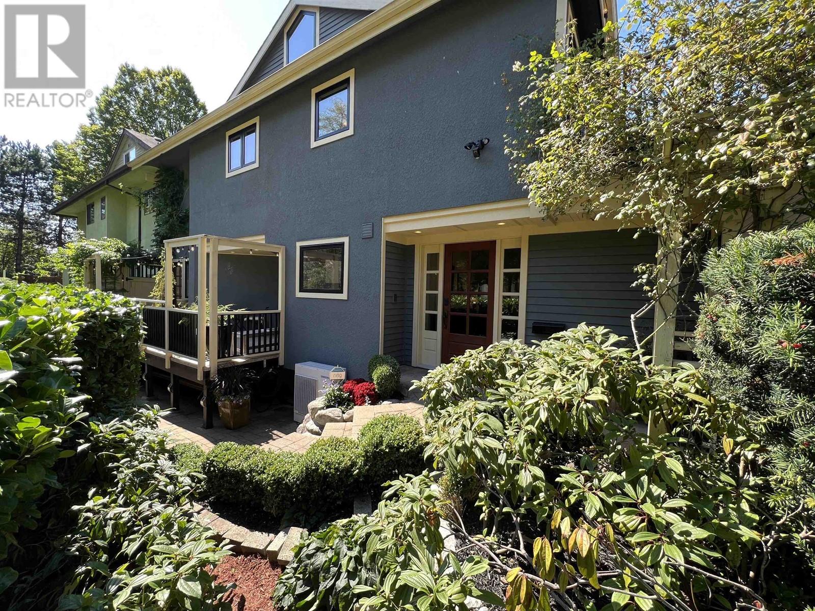 777 PRIOR STREET Property Photo 1