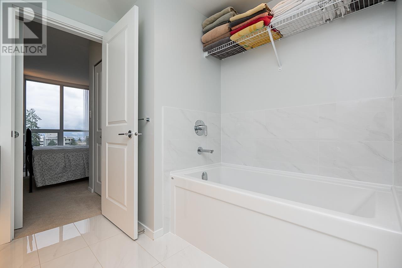 905 6638 Dunblane Avenue Property Photo 15