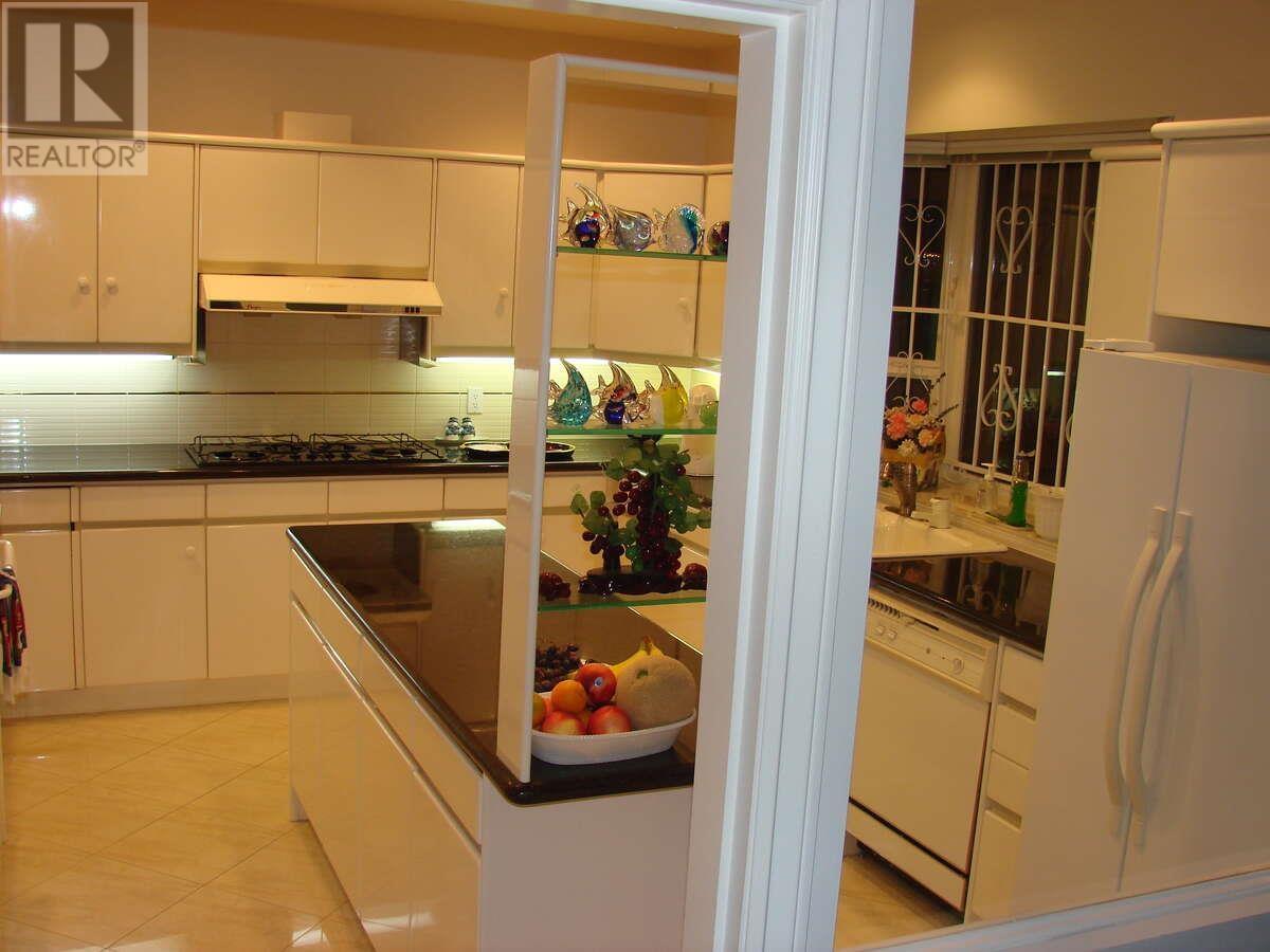 5511 Cantrell Road Property Photo 5