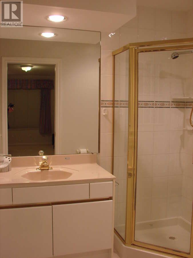 5511 Cantrell Road Property Photo 10