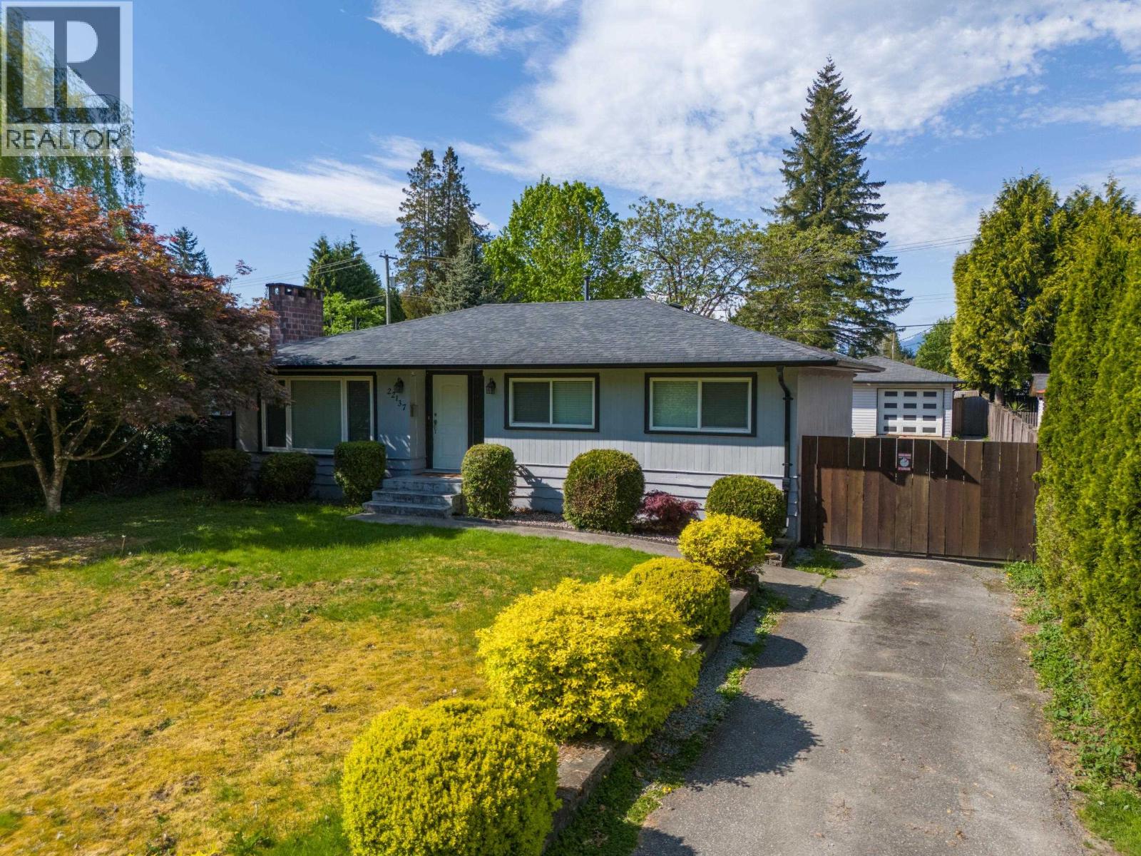 22137 Cliff Avenue Property Photo 8