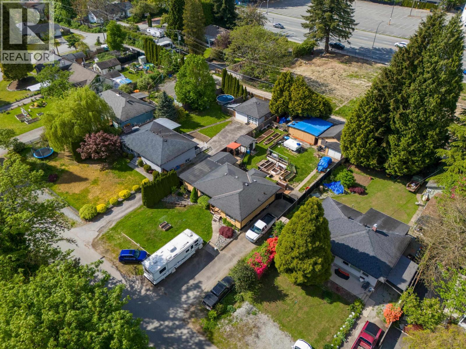 22147 Cliff Avenue Property Photo 7