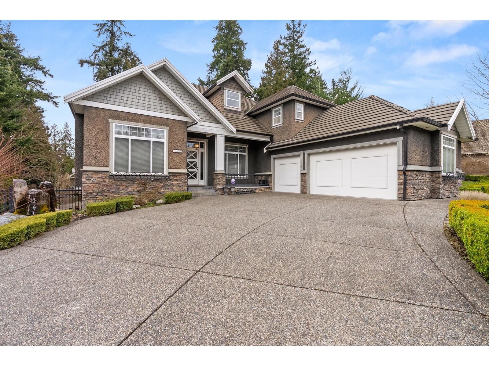 14433 33A AVENUE Property Photo 1