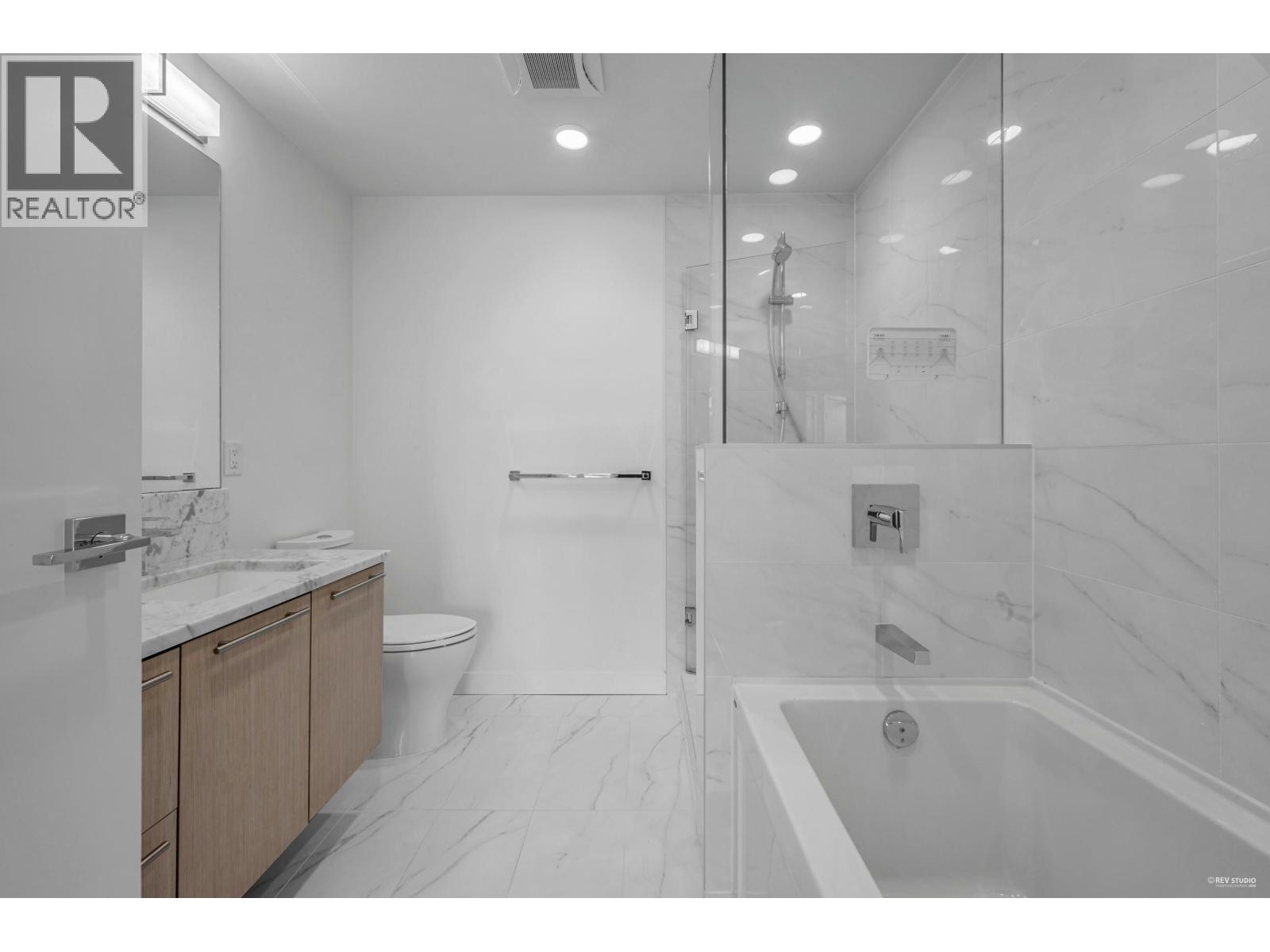 303 5077 Cambie Street Property Photo 27