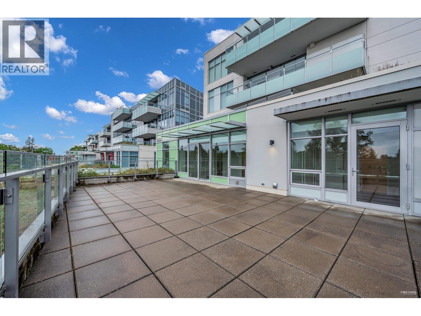 303 5077 Cambie Street Property Photo 31
