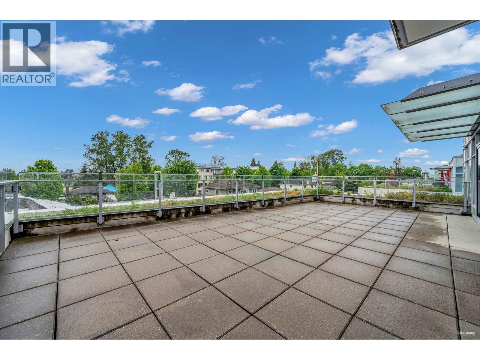 303 5077 Cambie Street Property Photo 34