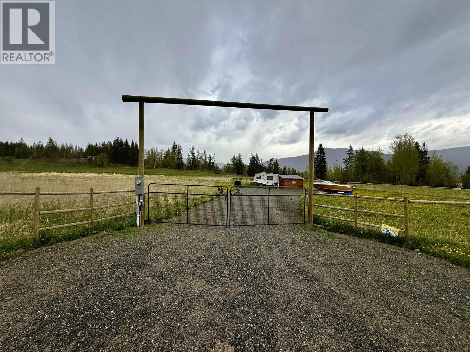 3971 Canimview Drive Property Photo 1