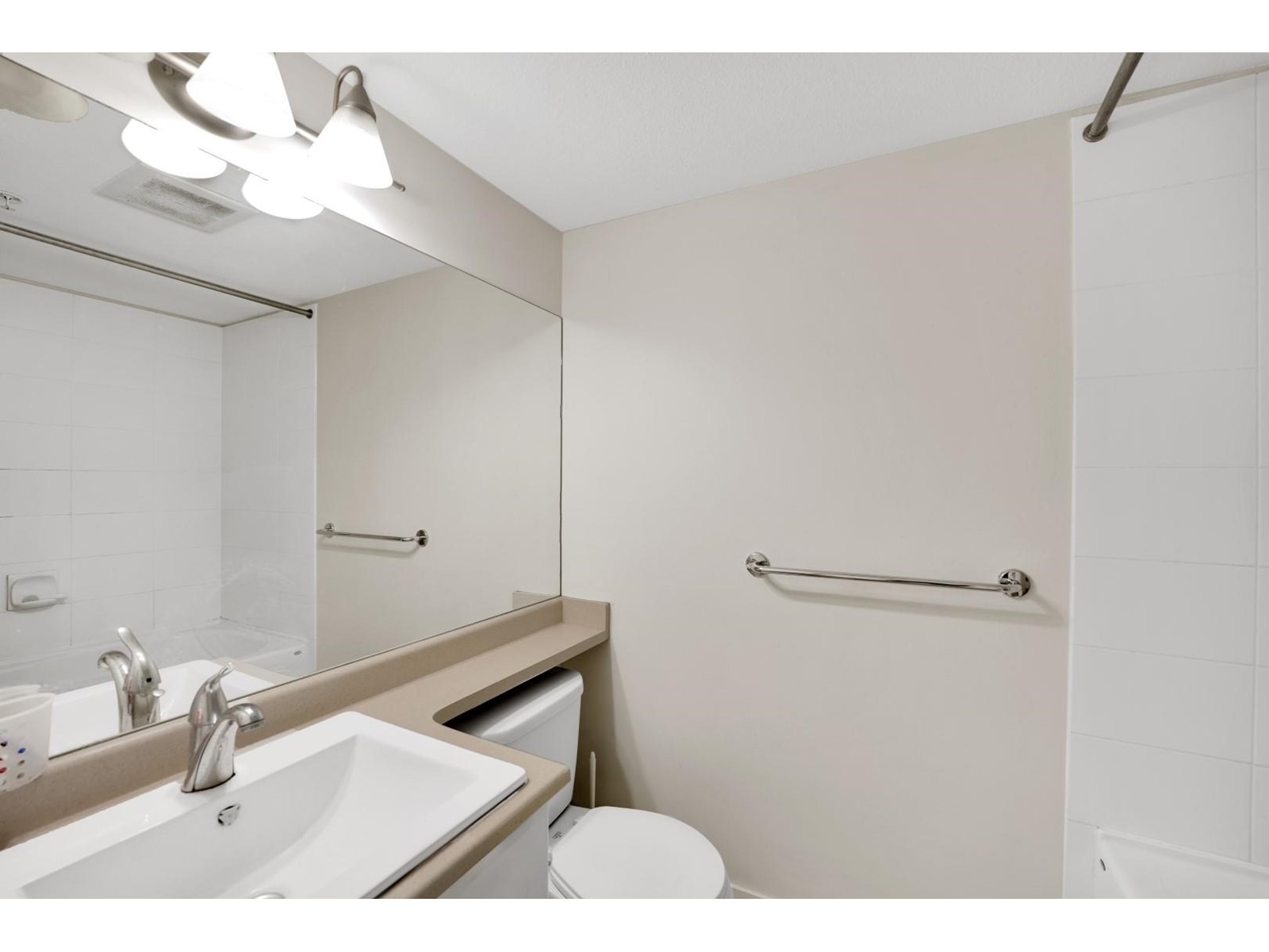 45555 Yale Road #307 Property Photo 16