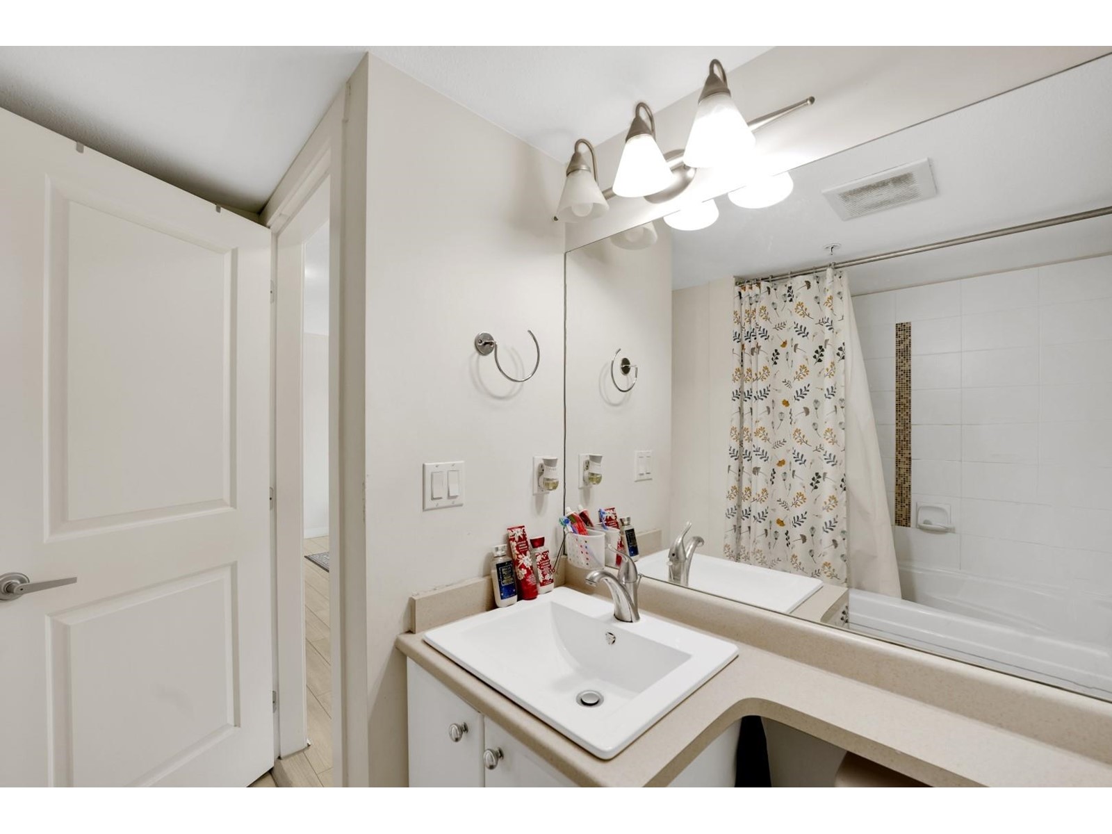 45555 Yale Road #307 Property Photo 17