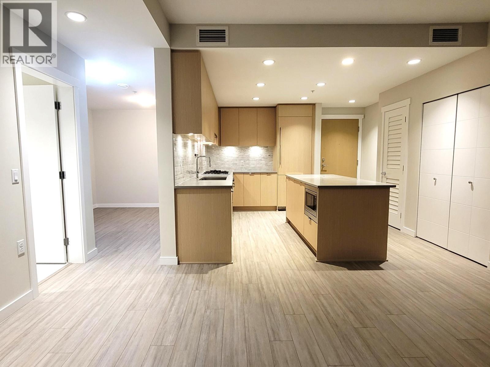 404 9233 ODLIN ROAD Property Photo 1