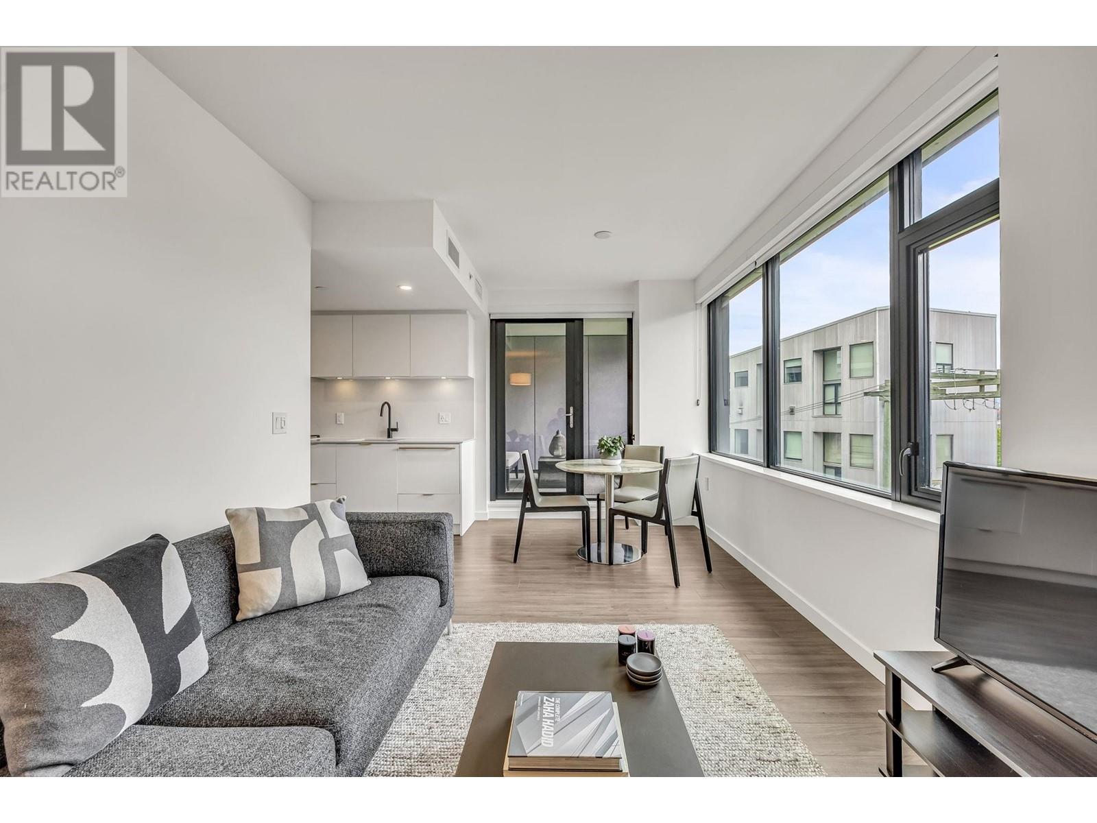 604 210 E 5TH AVENUE Property Photo 1