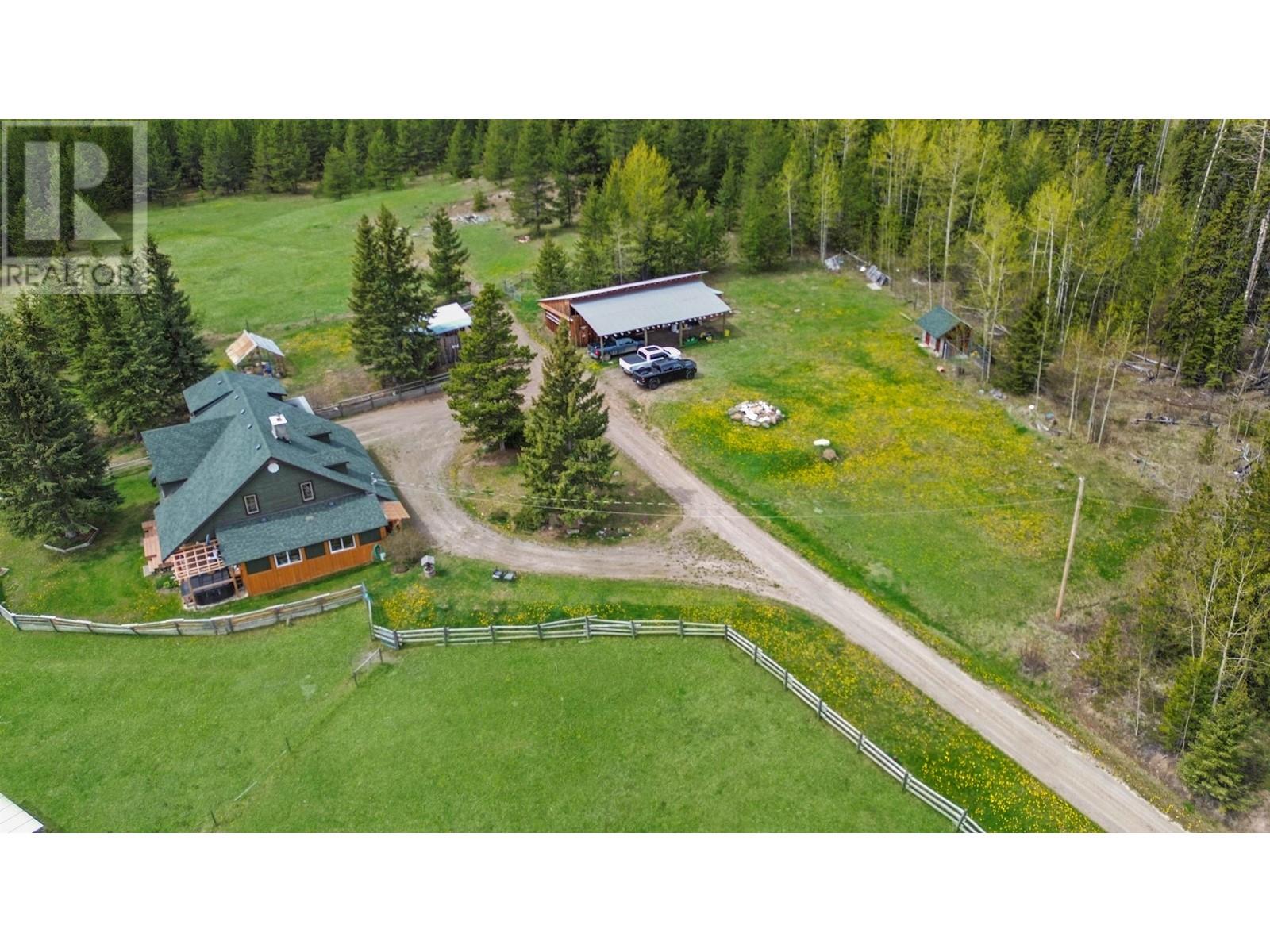 4050 Spokin Lake Road Property Photo 1