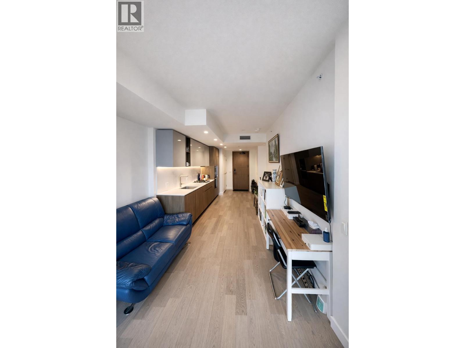 908 6833 Pearson Way Property Photo 5