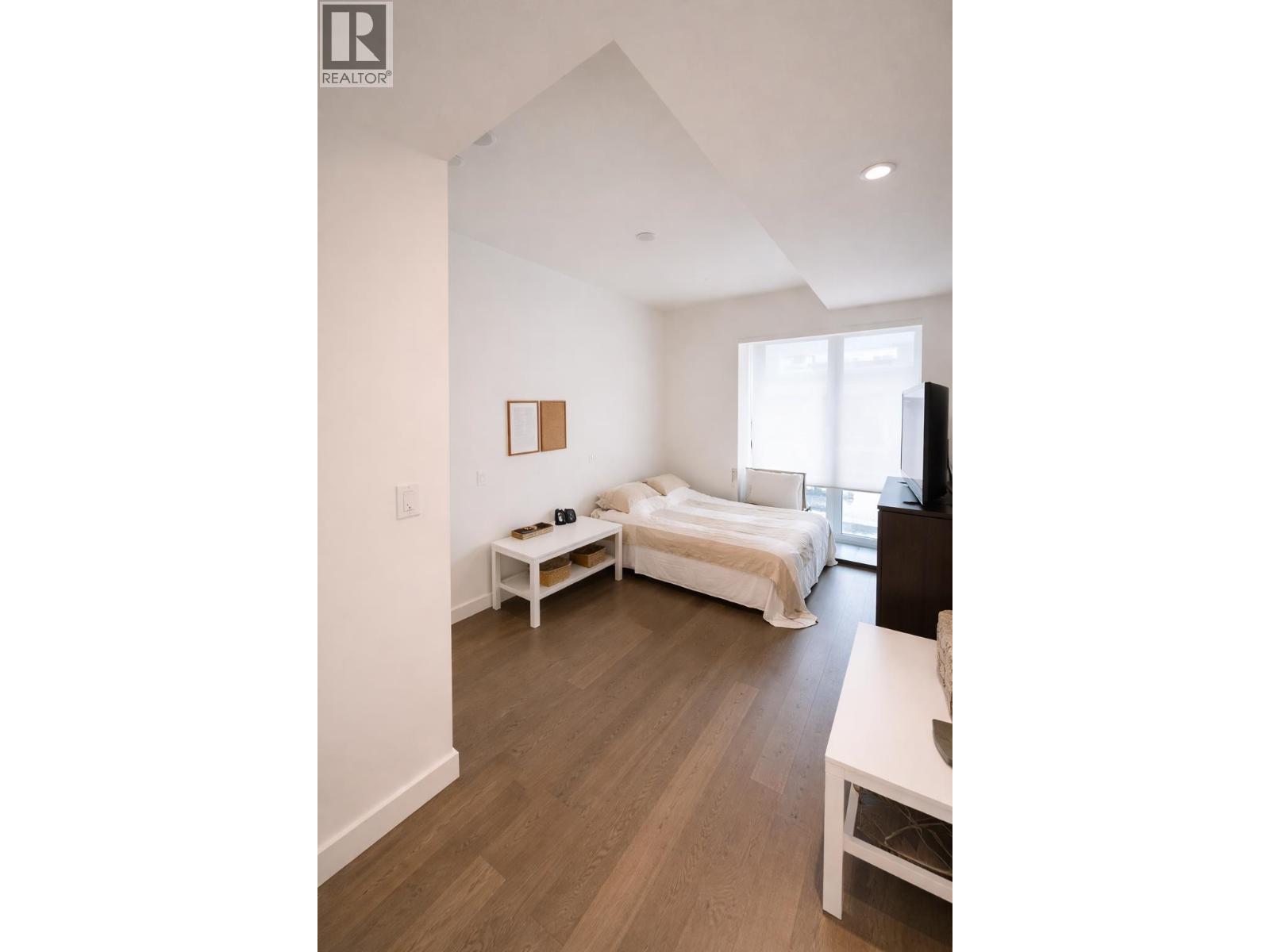 908 6833 Pearson Way Property Photo 6