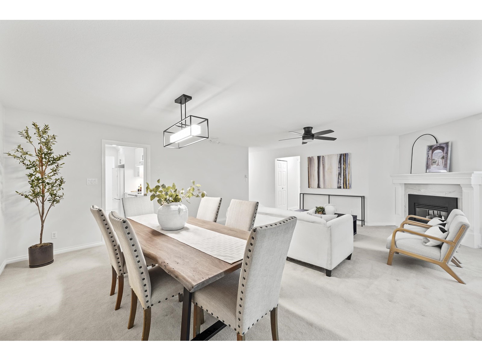 405 9119 154 STREET Property Photo 1