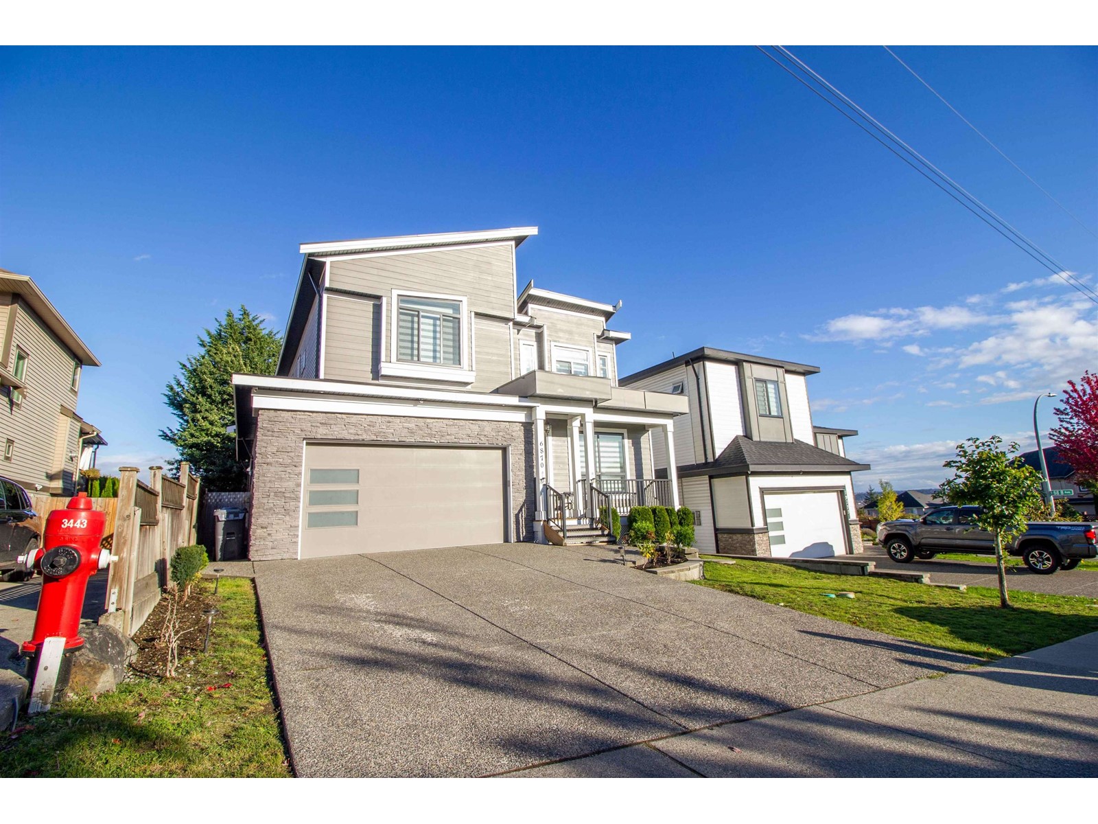 6870 197B STREET Property Photo 1