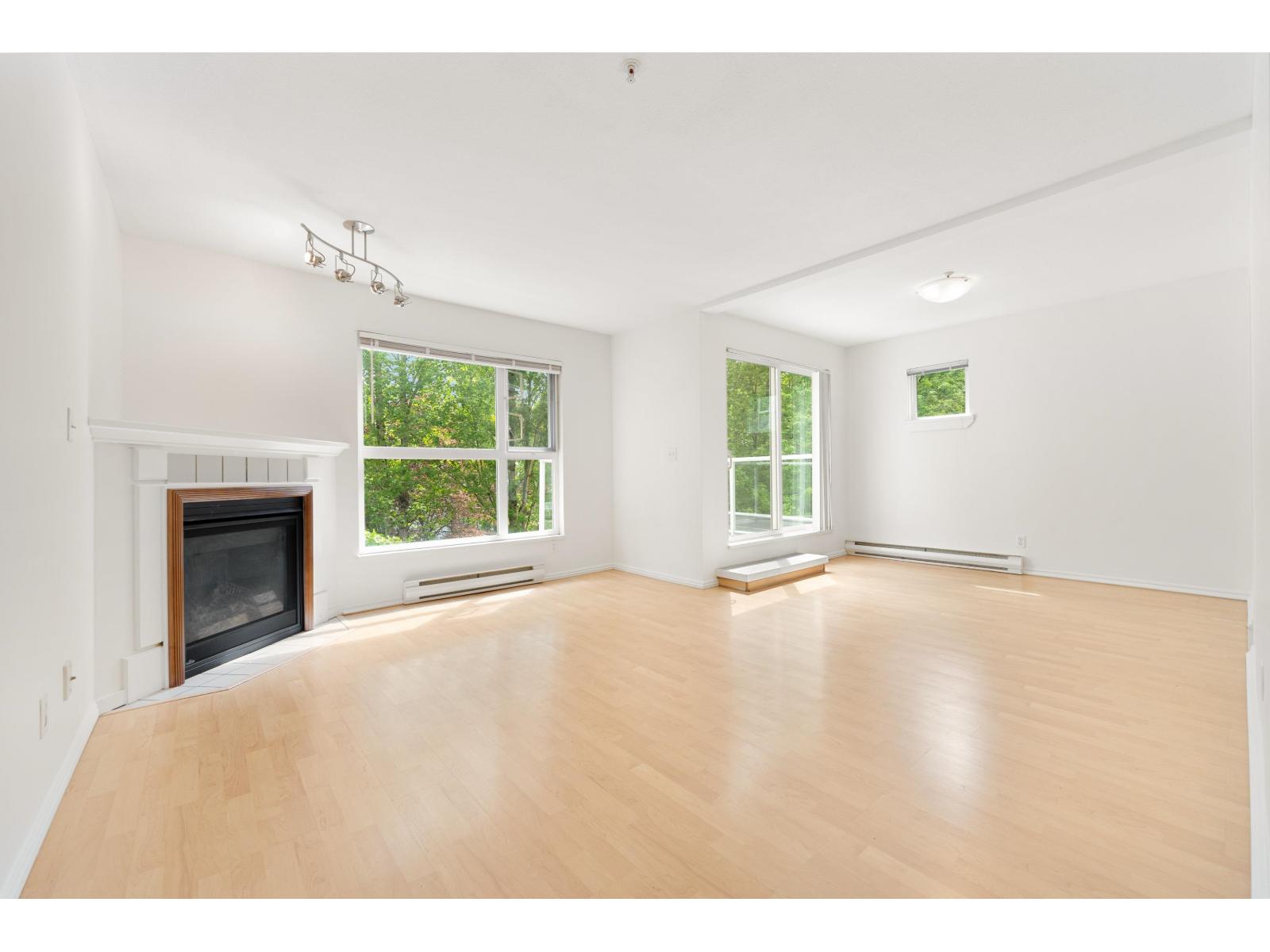 D303 9838 Whalley Boulevard Property Photo 1