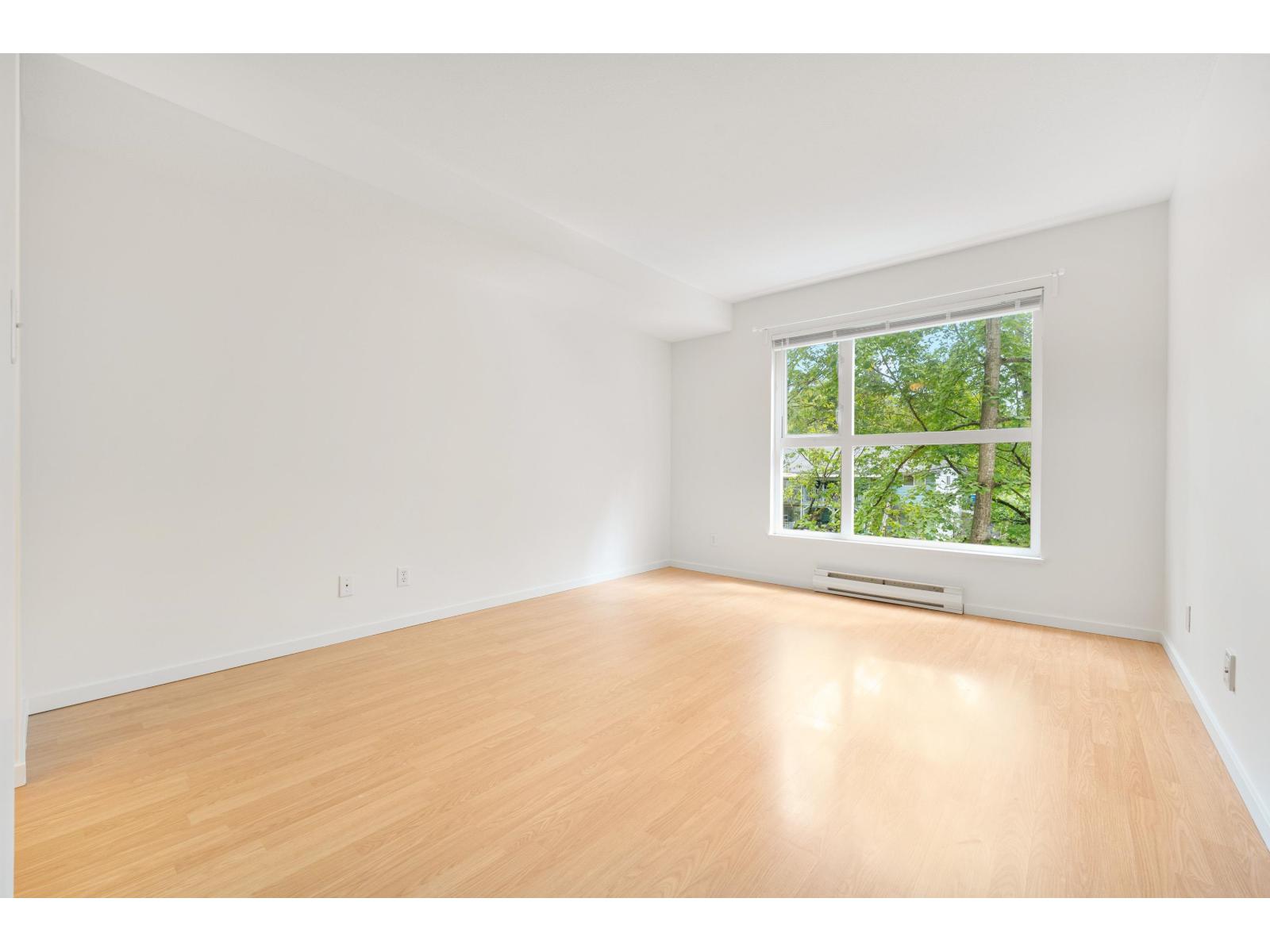 D303 9838 Whalley Boulevard Property Photo 12