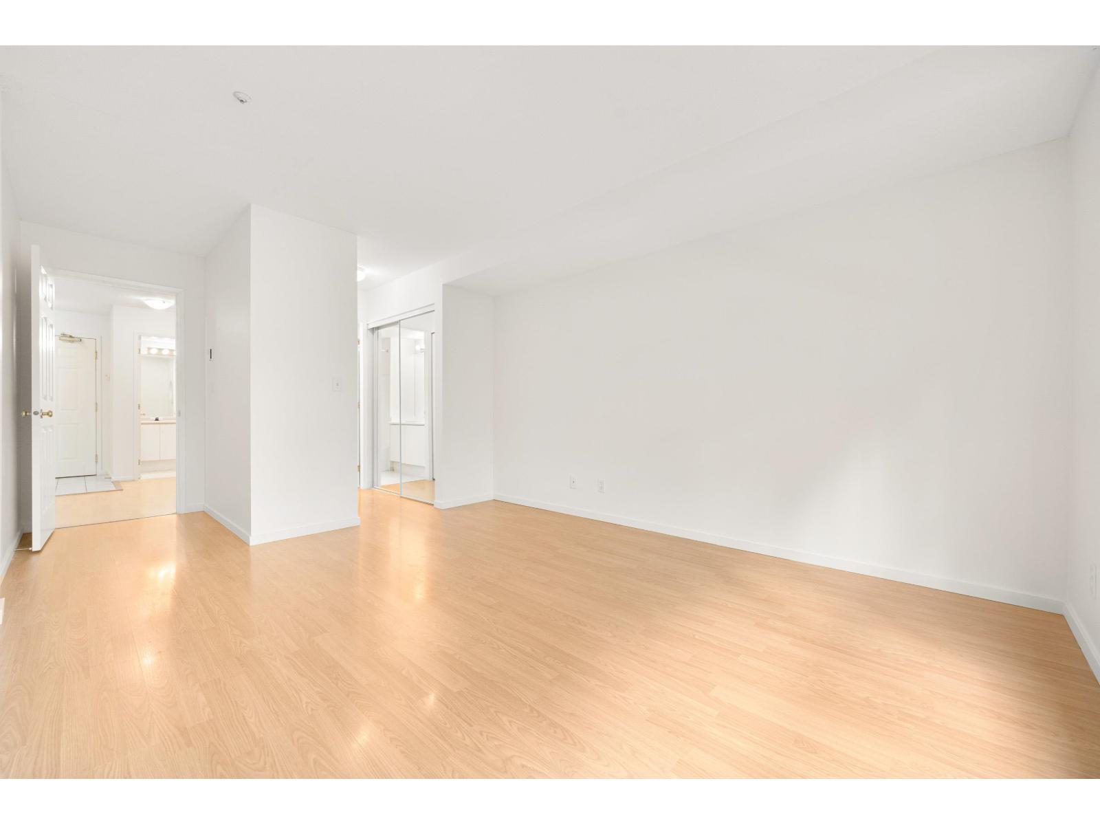 D303 9838 Whalley Boulevard Property Photo 13