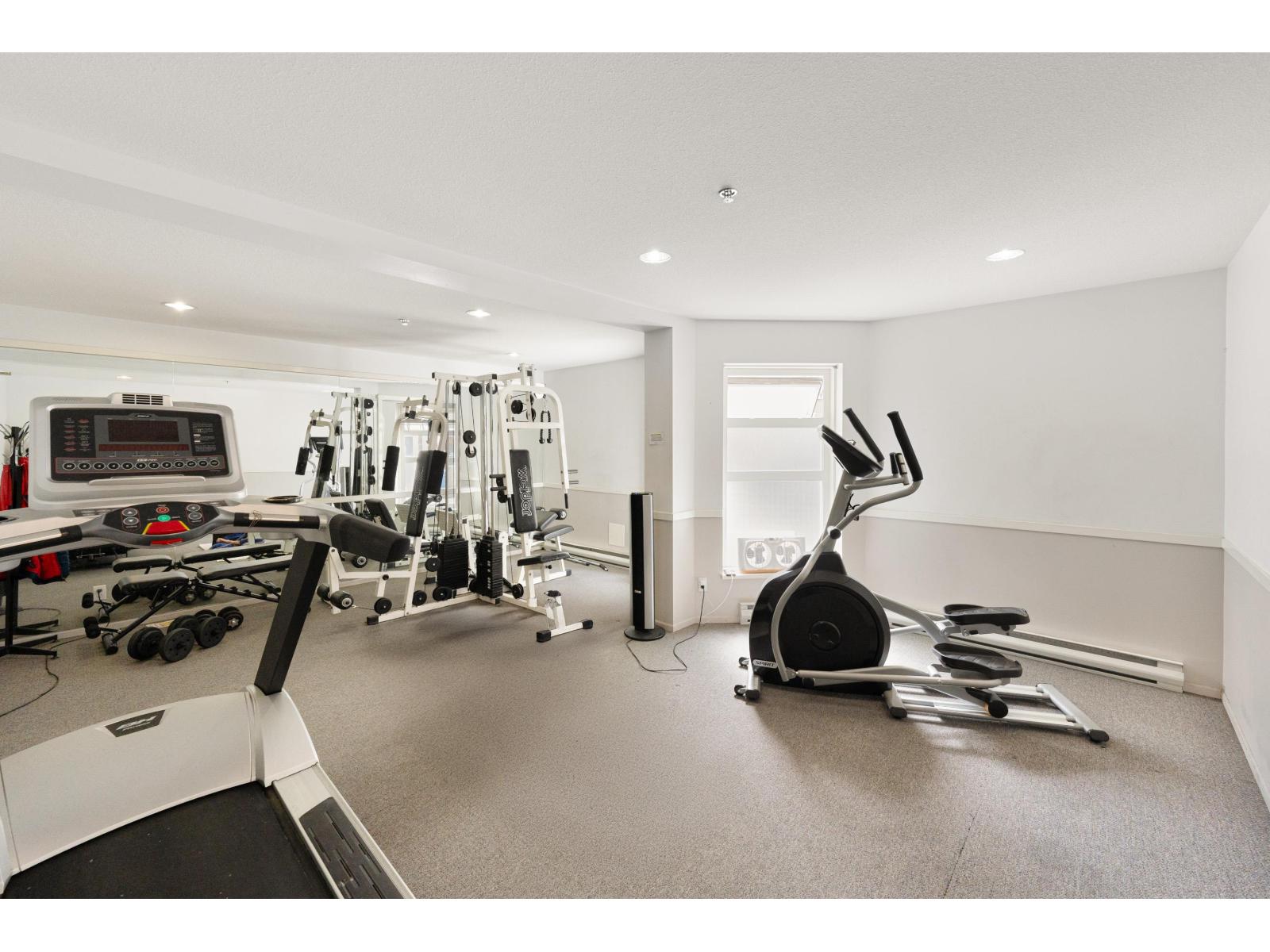 D303 9838 Whalley Boulevard Property Photo 21