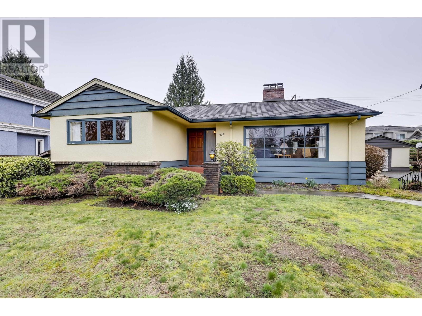 936 W 37TH AVENUE Property Photo 1