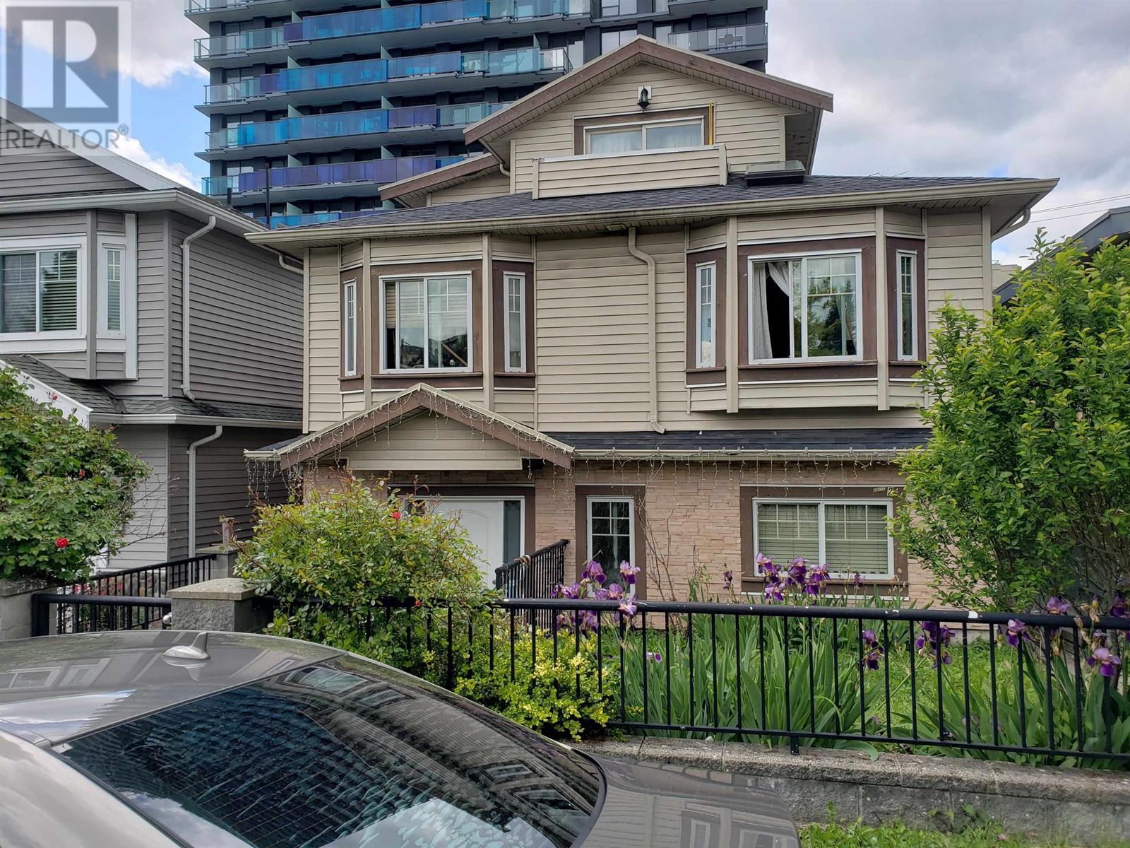 5045 PAYNE STREET Property Photo 1