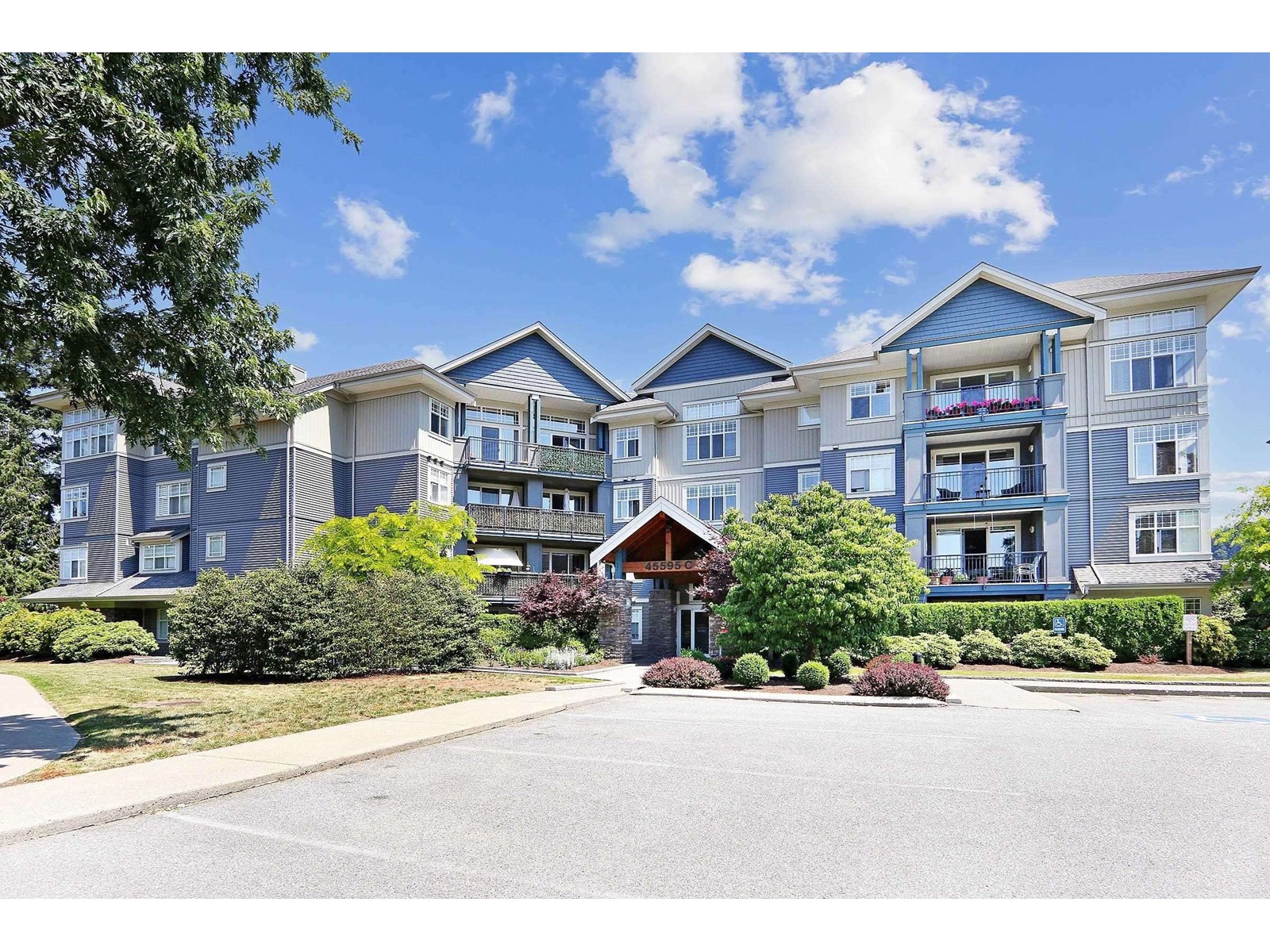 303C 45595 TAMIHI WAY, Garrison Crossing Property Photo 1