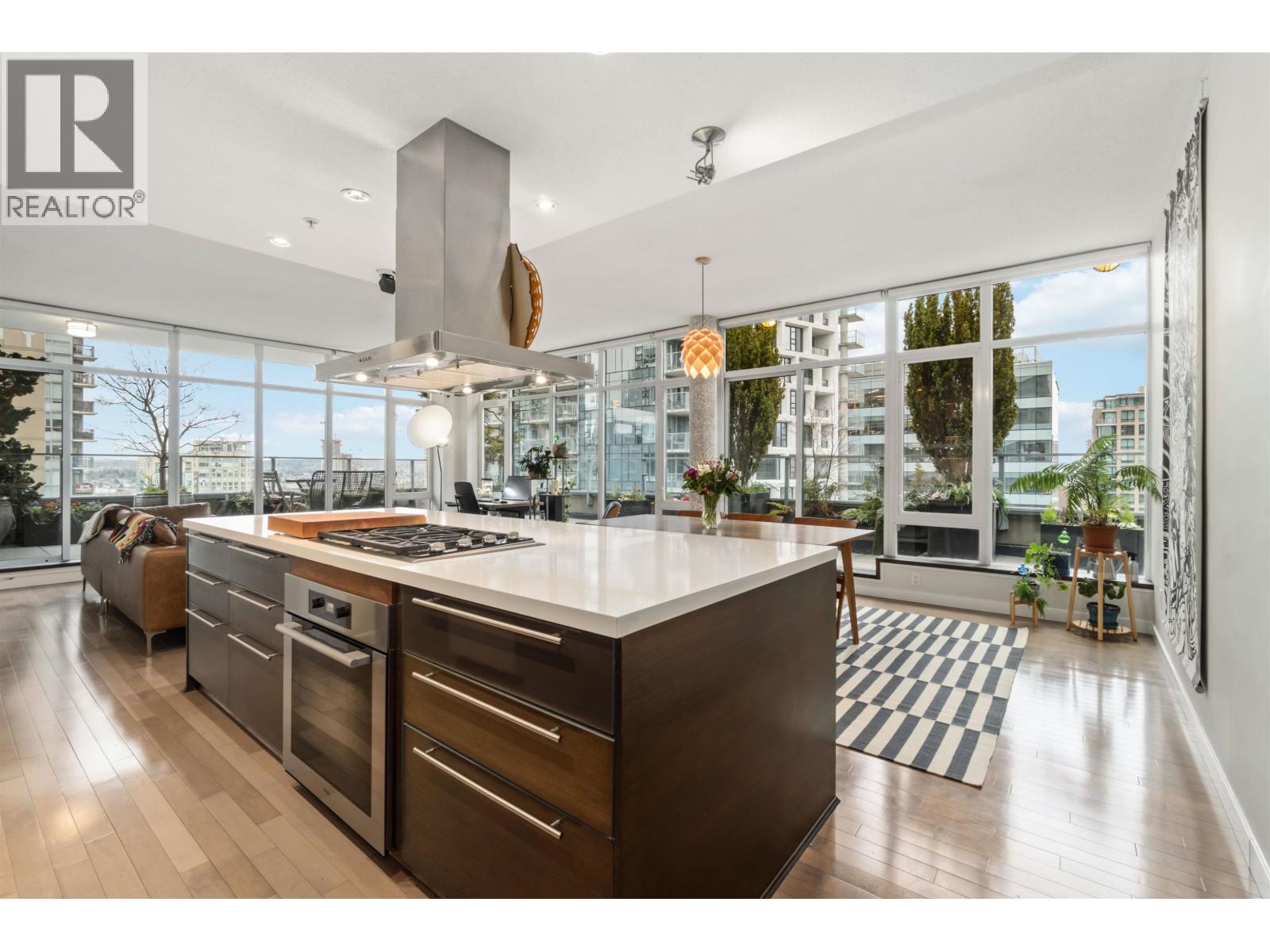 1601 1252 HORNBY STREET Property Photo 1