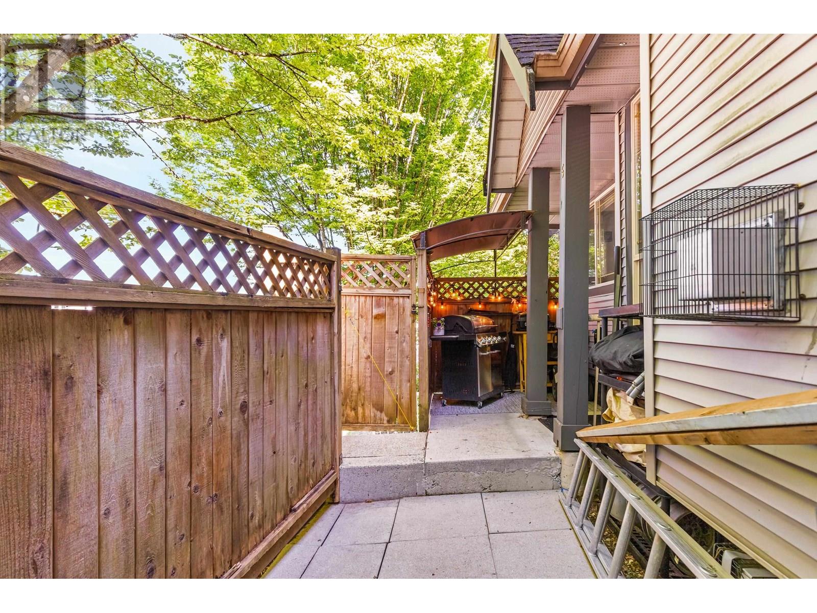 5 22980 Abernethy Lane Property Photo 36