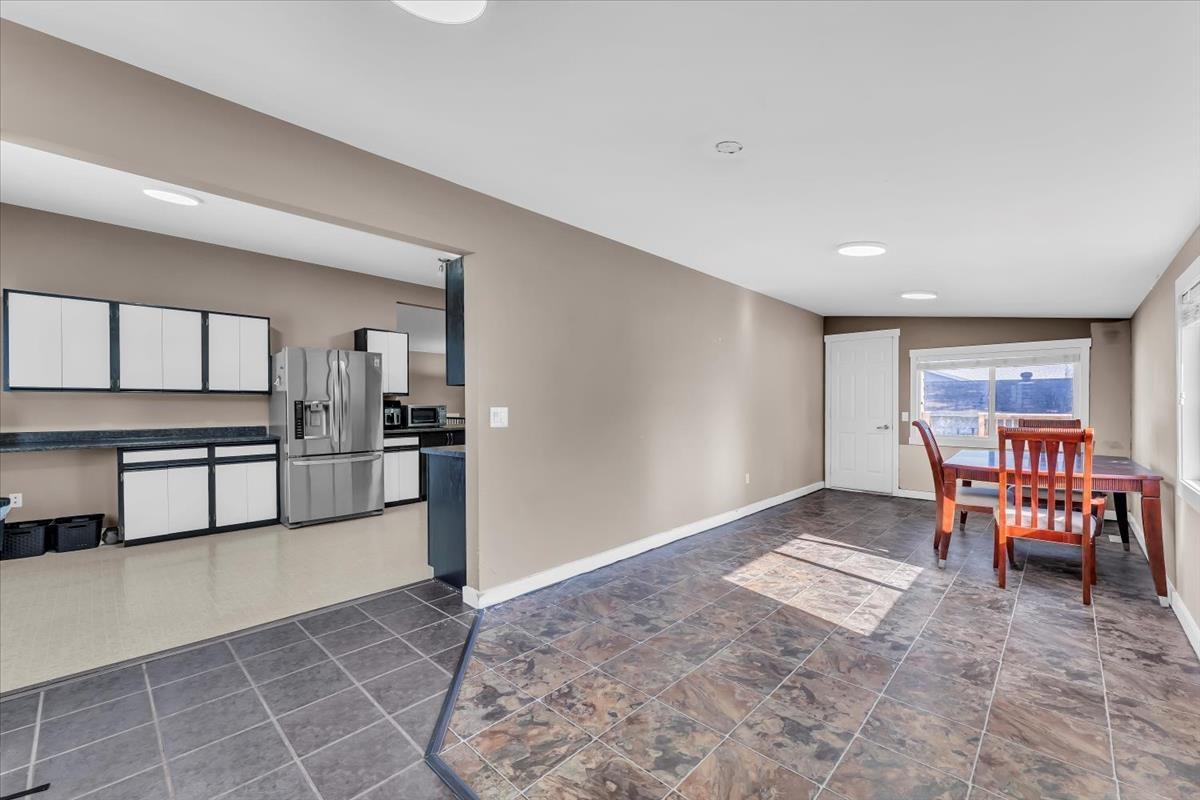 45295 Bernard Avenue Property Photo 7