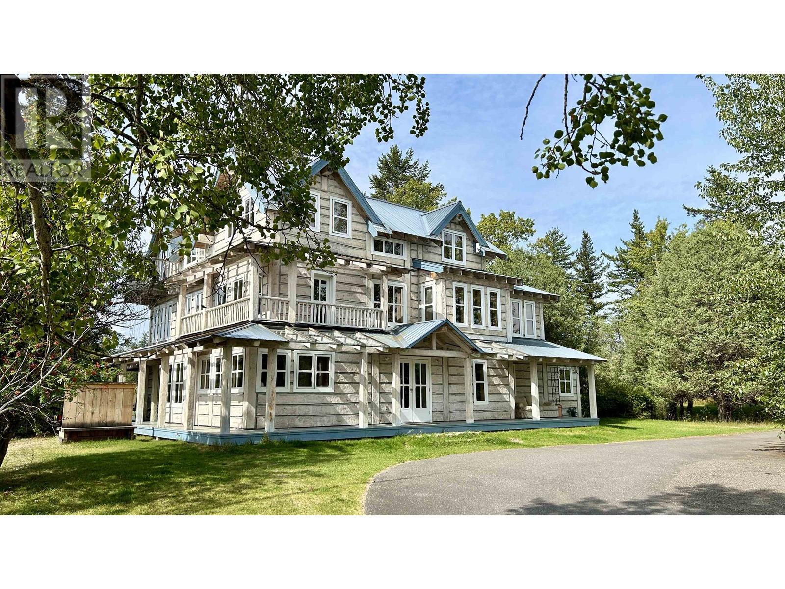 4802 HAMILTON Road Property Photo 1