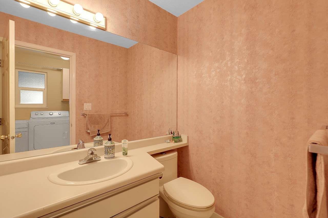 9465 164 Property Photo 18