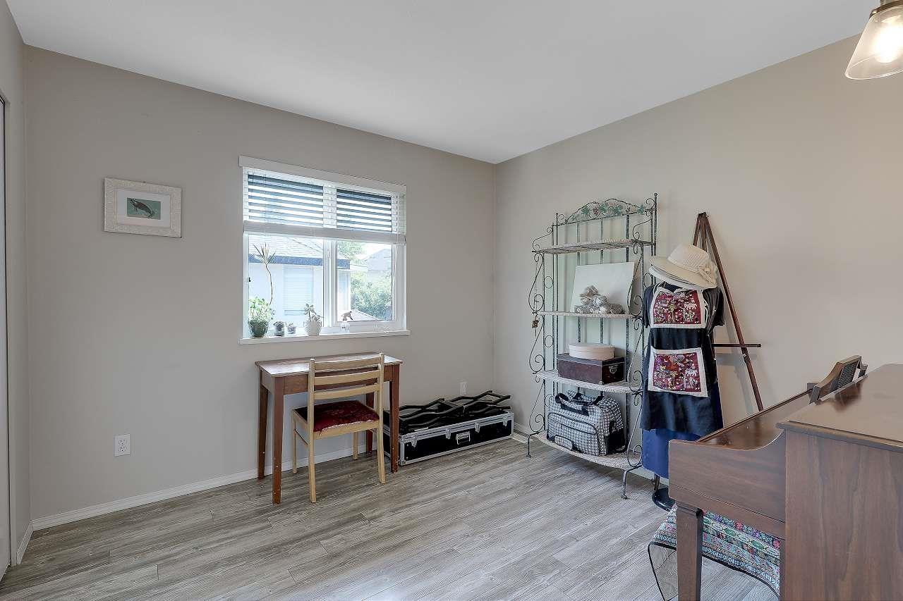 9465 164 Property Photo 23