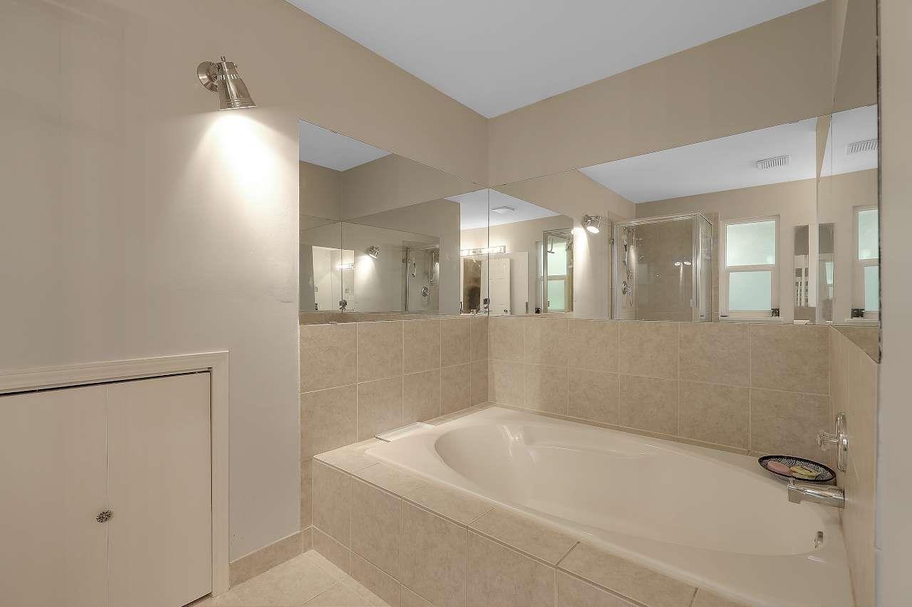 9465 164 Property Photo 27