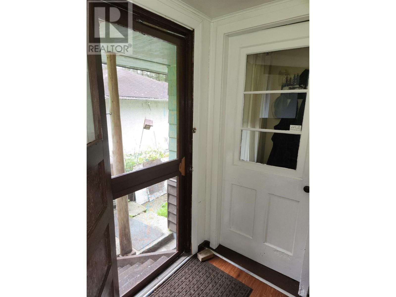 102 Garden Drive Property Photo 4