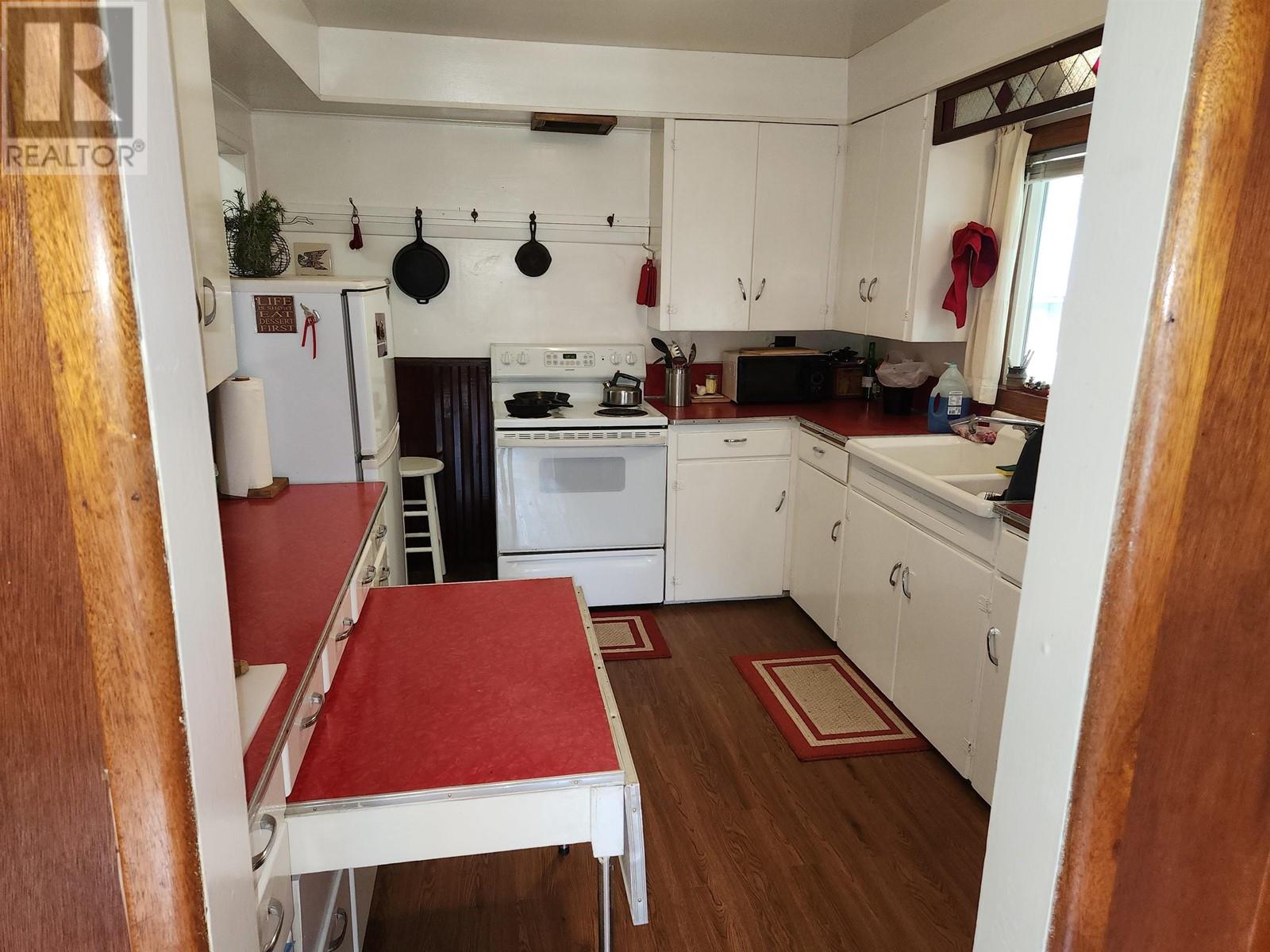 102 Garden Drive Property Photo 6