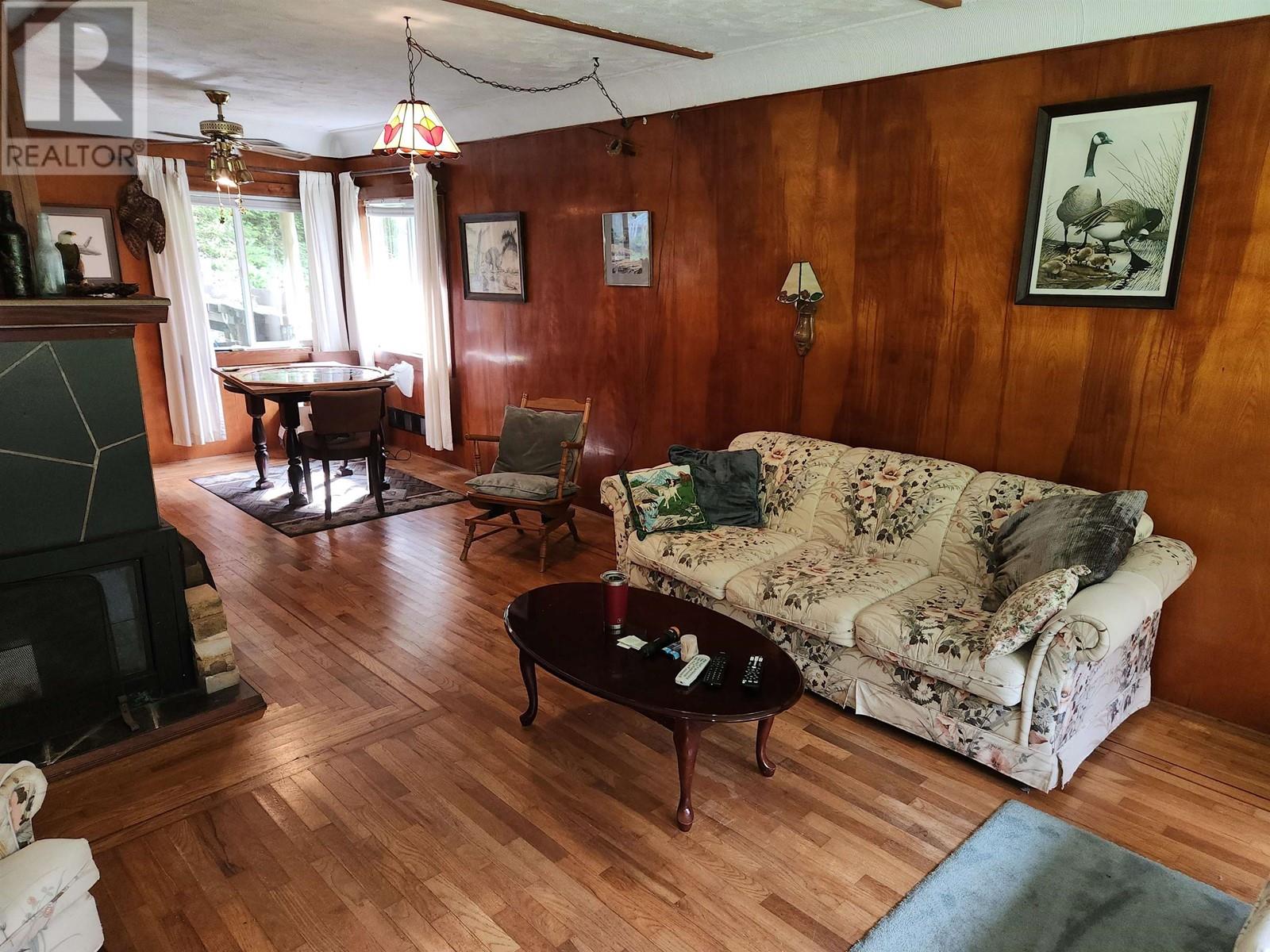 102 Garden Drive Property Photo 8