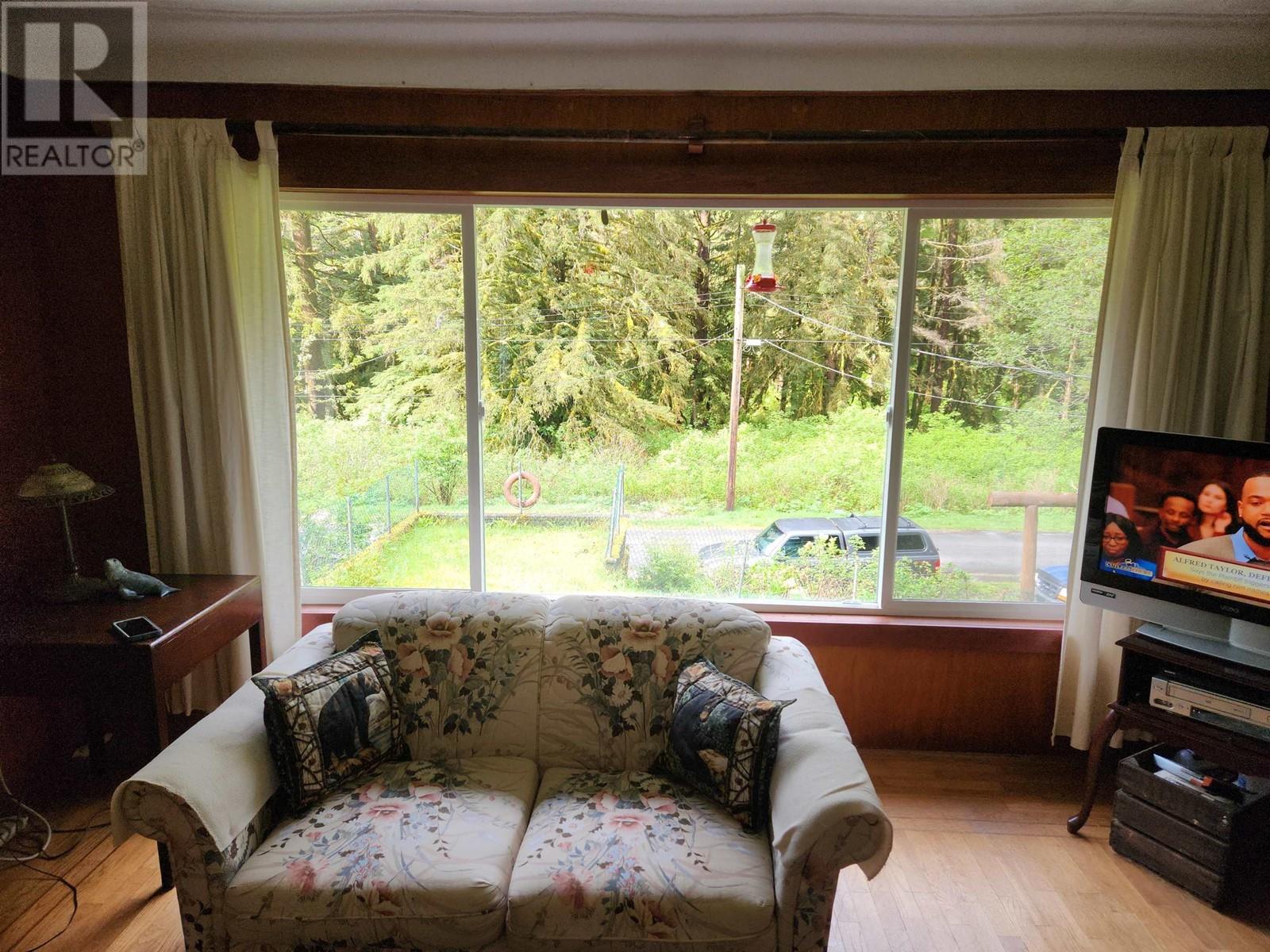 102 Garden Drive Property Photo 9