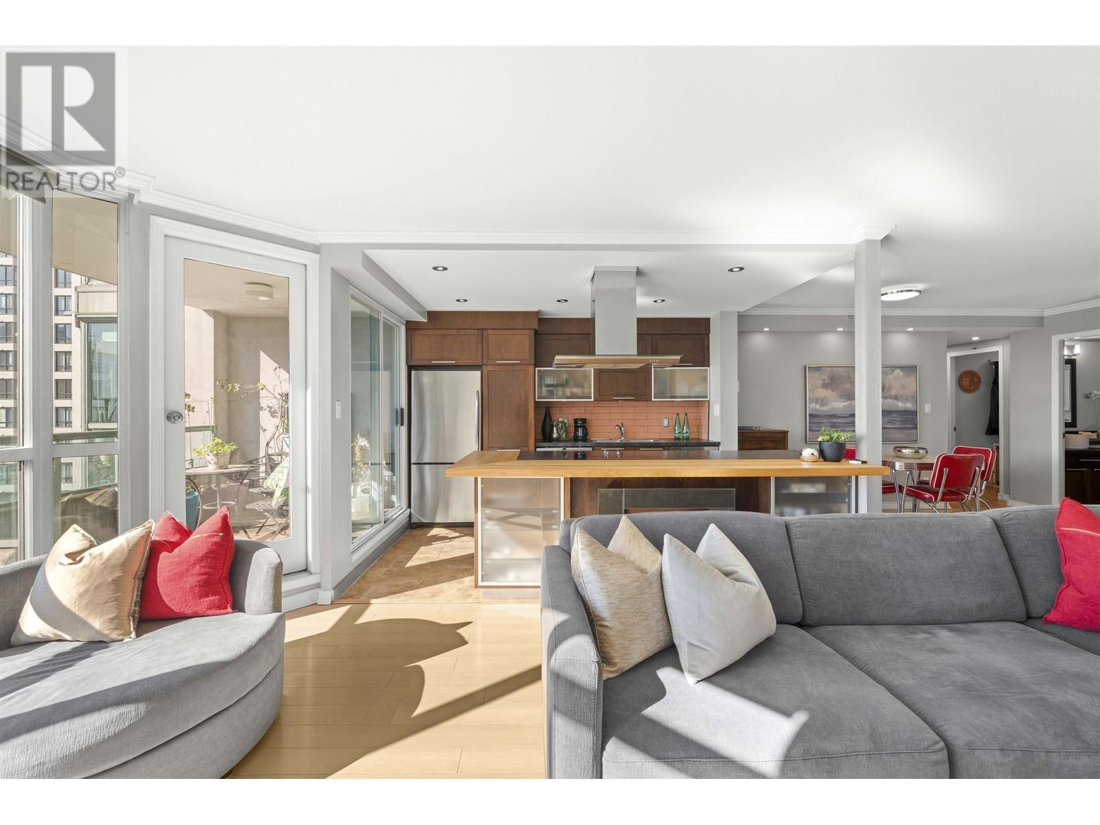 1201 888 HAMILTON STREET Property Photo 1