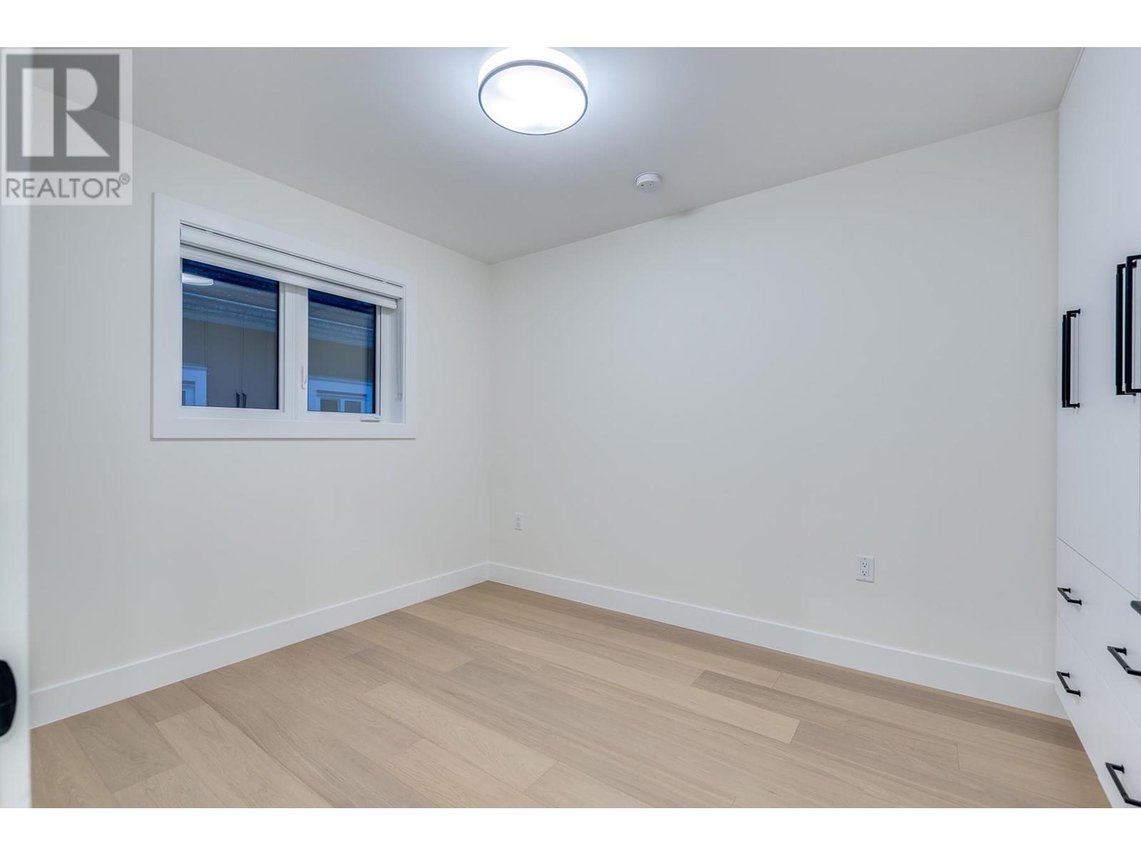 1 5461 Rhodes Street Property Photo 19