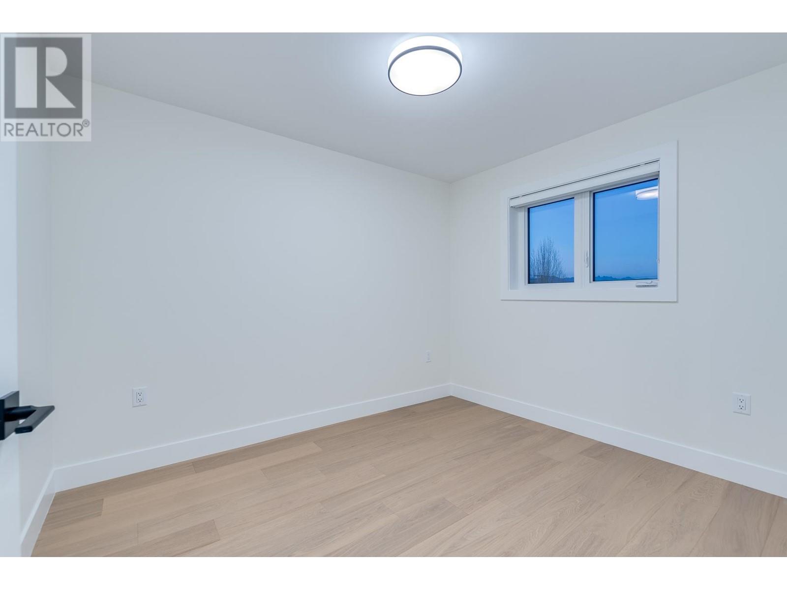 1 5461 Rhodes Street Property Photo 21